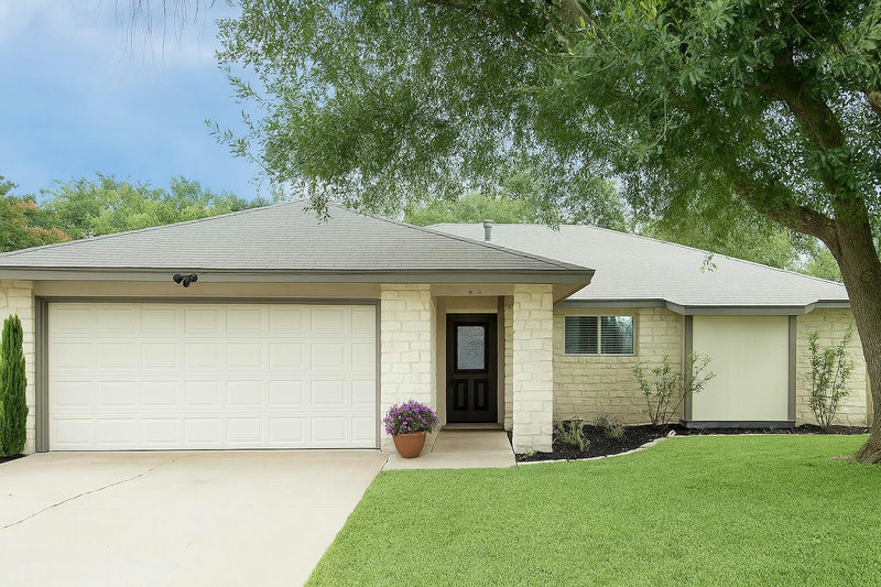 910 Garden View Dr — exterior