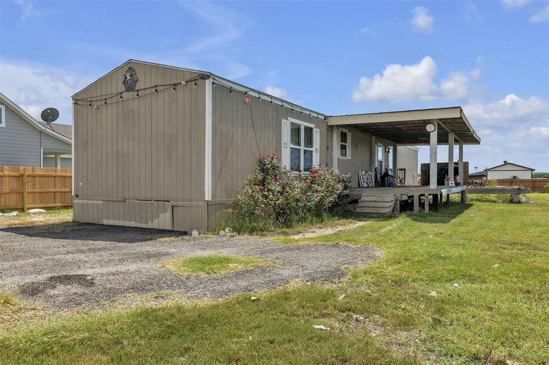 815 Rustler Pass — exterior