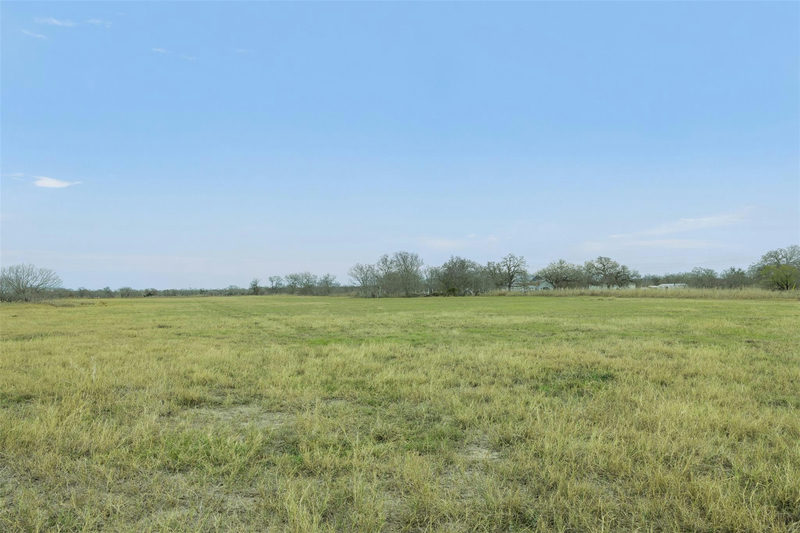 Lot 1 FM 86 — exterior