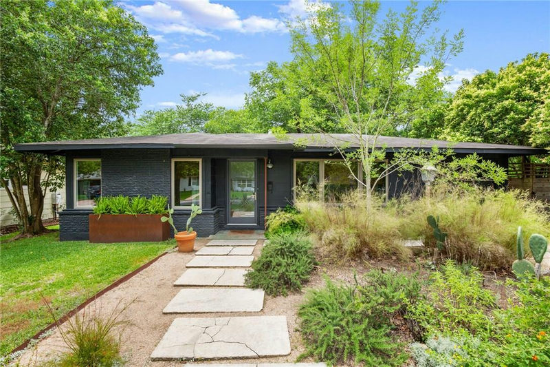 1303 Glencrest Dr — exterior