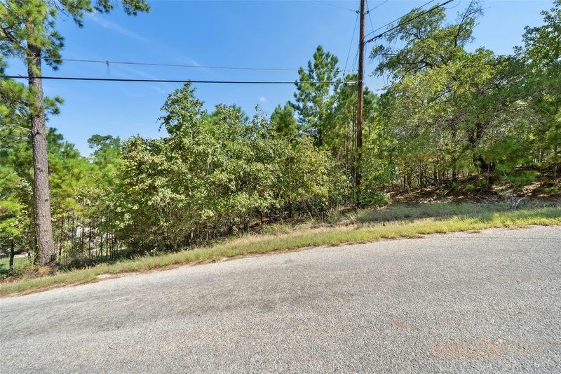 TBD 847 Mamalu Dr — exterior