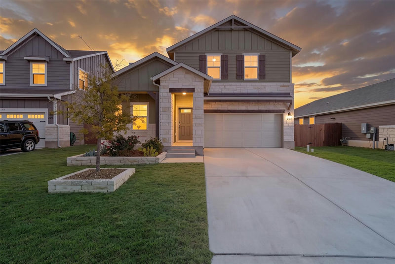 204 Jordan Valley Dr — exterior