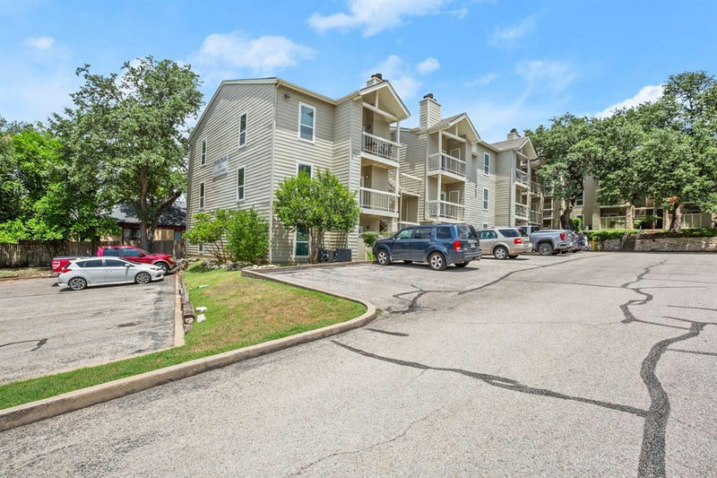 114 E 31st St #112 — exterior