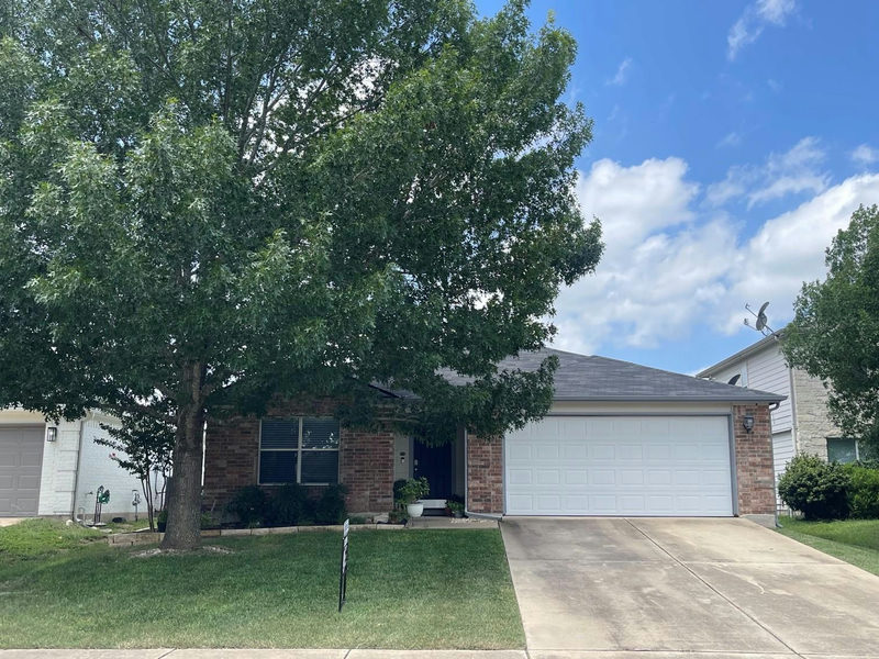 280 Spruce Dr — exterior