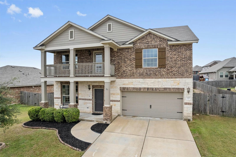 729 Coltrane Dr — exterior