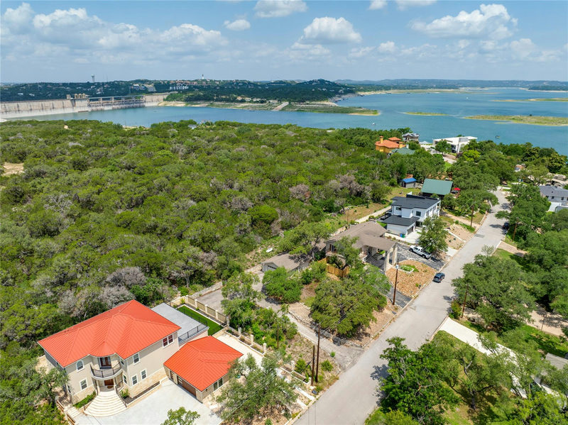 13203 Mansfield Dr — exterior