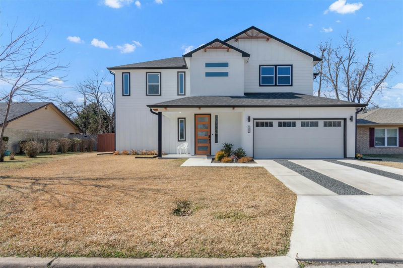 2307 Lathan Ln — exterior