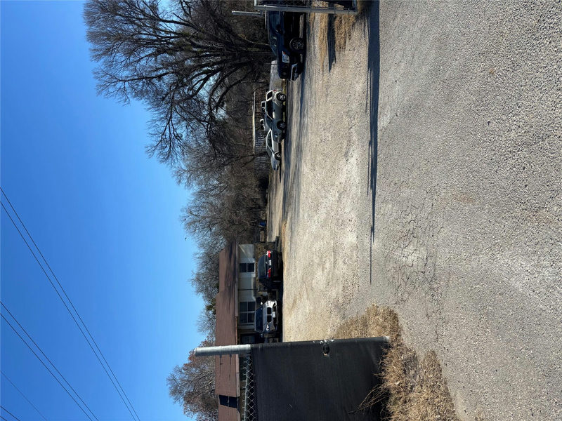 2214 Gardenia Dr — exterior