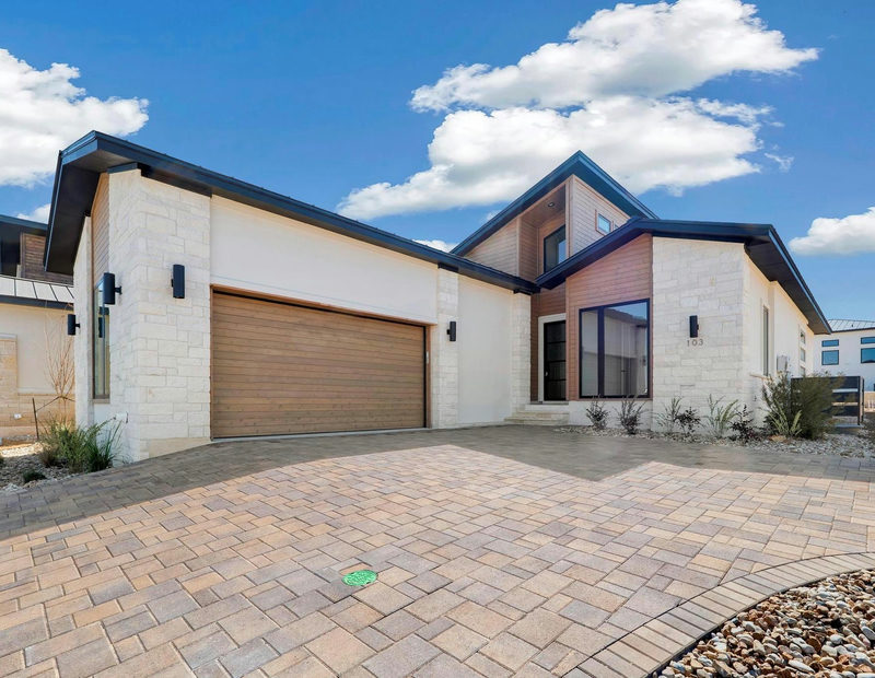 103 Via Roma Ct — exterior