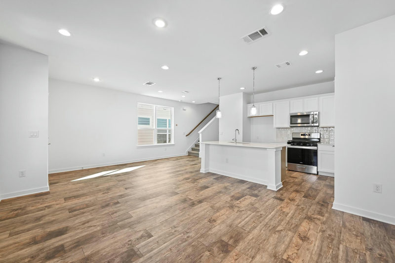 462 Orleanian Dr #B — exterior