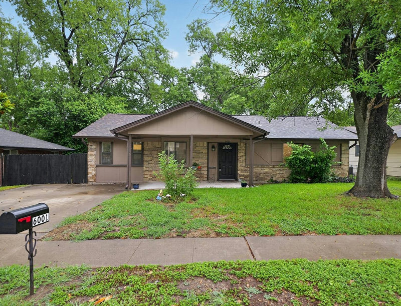6001 Leisure Run Rd — exterior