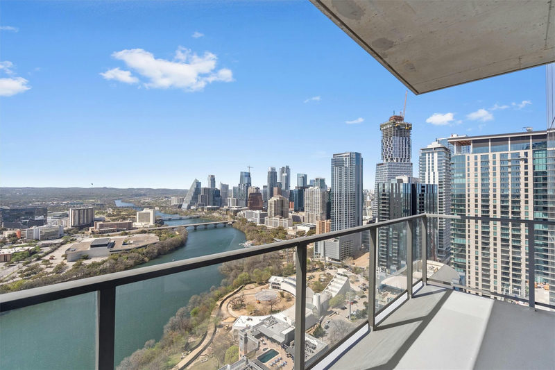 44 East Ave #3402 — exterior