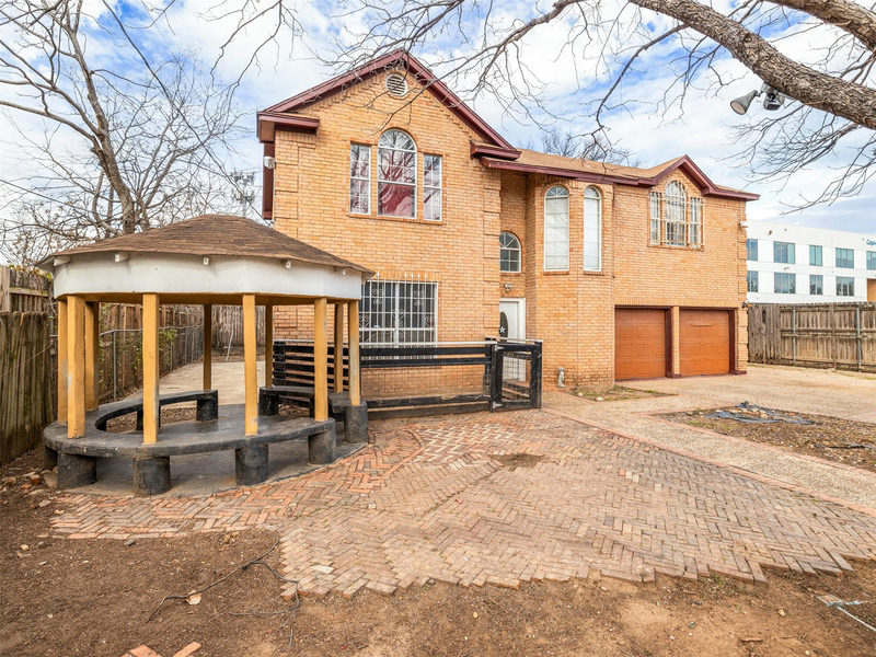 506 Tillery St — exterior