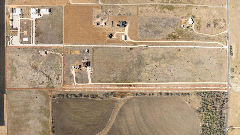 824 County Road 451 — exterior