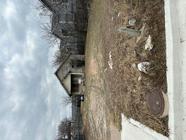 1167 Springdale Rd — exterior