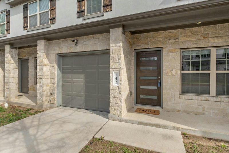 142 Thelonious Dr — exterior