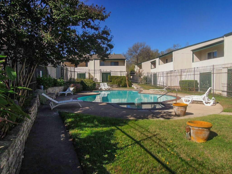 6718 SILVERMINE Dr #103 — exterior