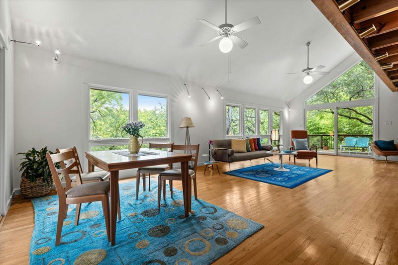 1313 Alameda Dr — exterior