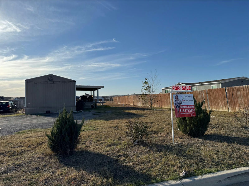 815 Rustler Pass — exterior