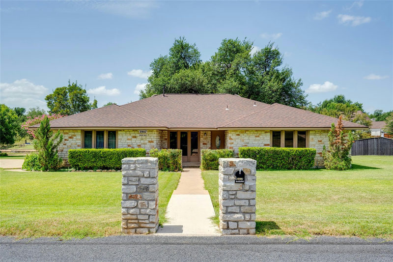 3907 Eagle Way — exterior