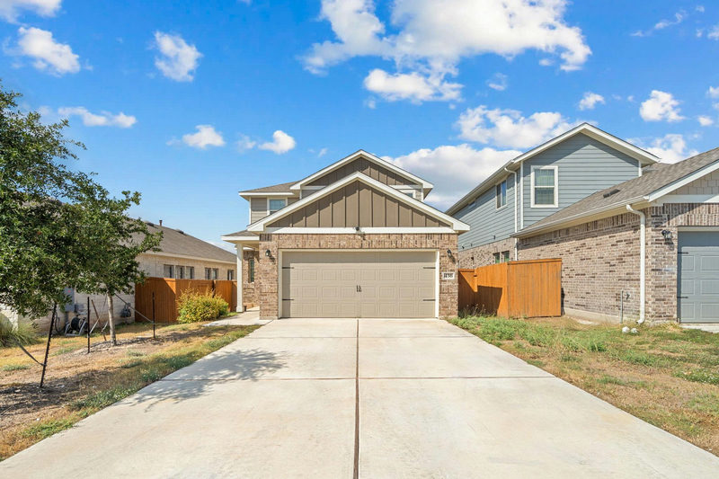 436 Spinnaker Loop — exterior