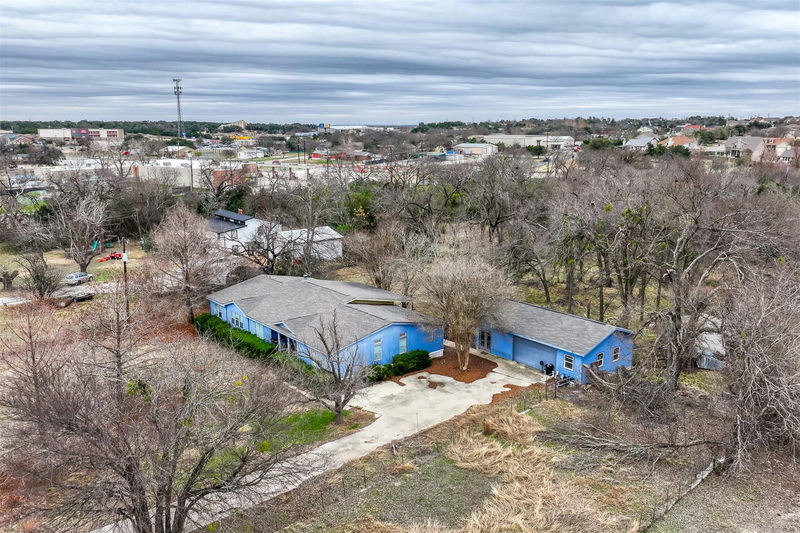 408 Horseshoe Dr — exterior