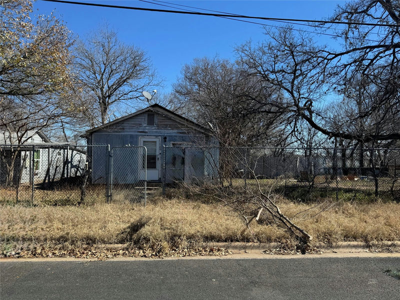 1309 Perez (lot 30) St — exterior