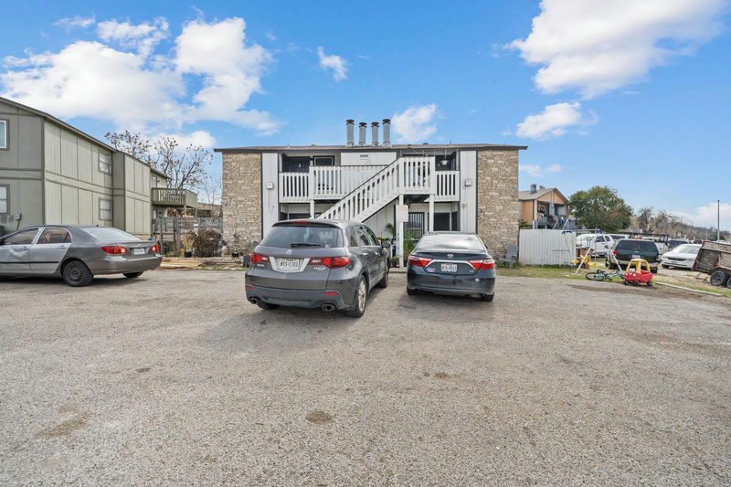 10205 Brownie Dr — exterior