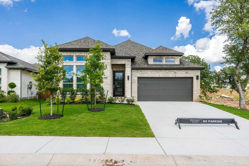 1104 Glen Heather Dr — exterior