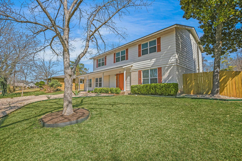 7301 Marywood Cir — exterior
