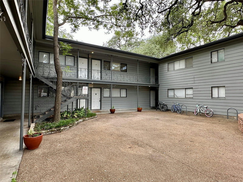803 W 28th St #106 — exterior