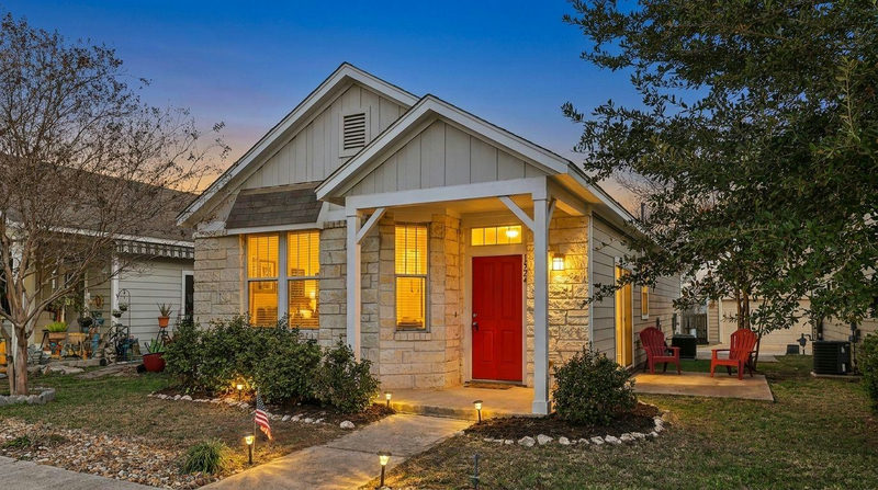 1524 Sanders — exterior