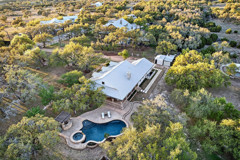 301 Medlin Creek Loop — exterior