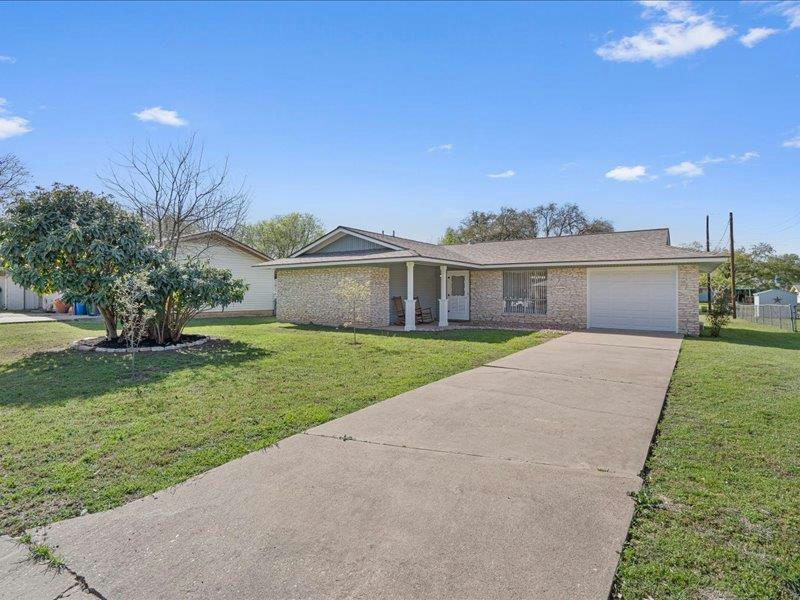 1312 Hyman Ln — exterior