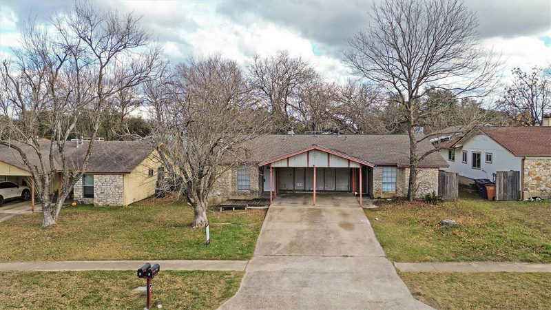 6305 Emerald Forest Dr — exterior