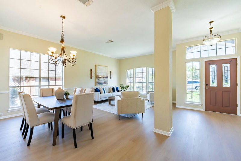 10204 Andora Dr — exterior