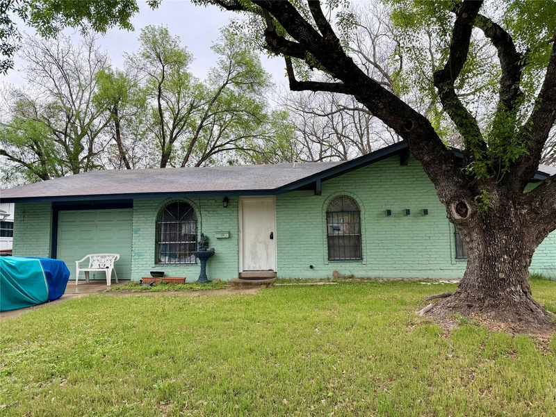 4607 Craigwood Dr — exterior