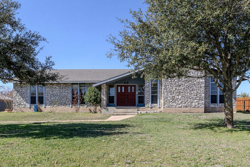 81 Family Cir — exterior