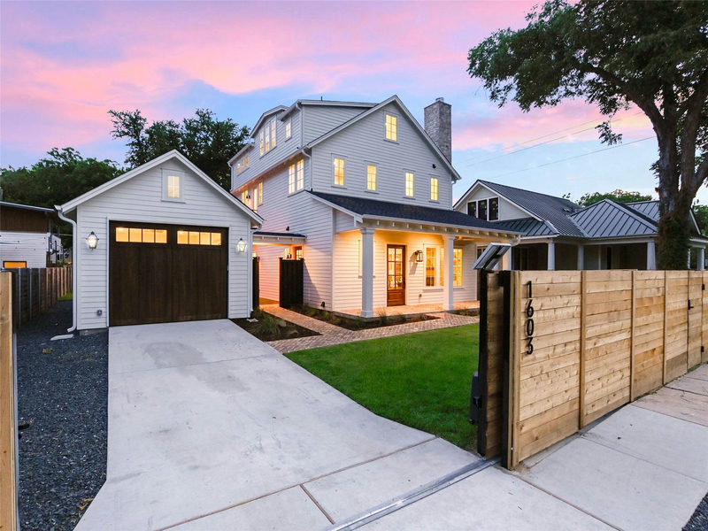 1603 Willow St — exterior