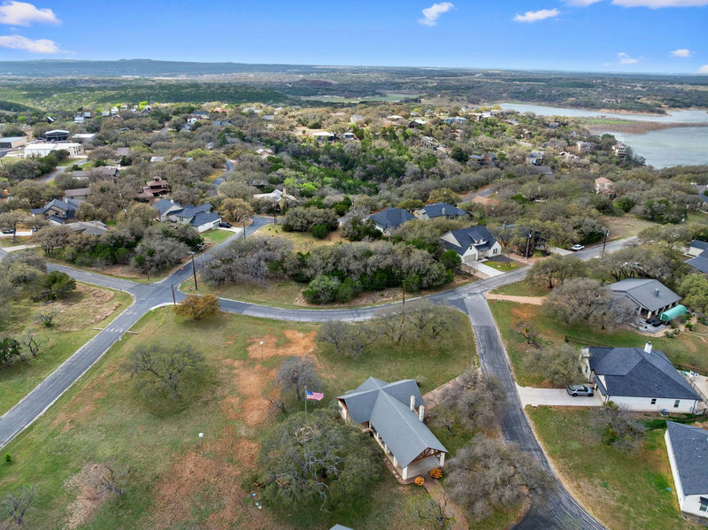 204 Bedford (Lot 266) Dr — exterior