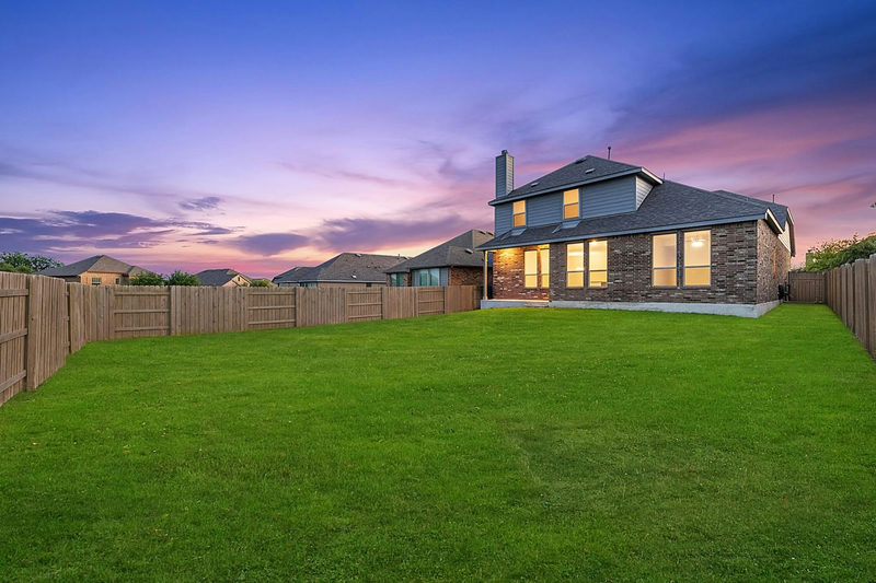 136 Tailwind Dr — exterior