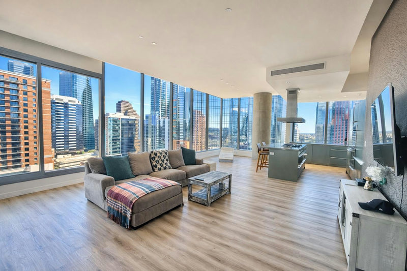 210 Lavaca St #1912 — exterior