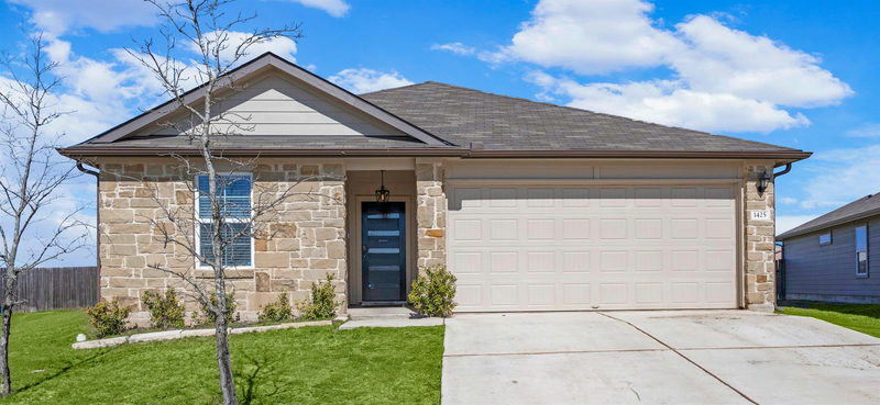 1425 London Way — exterior