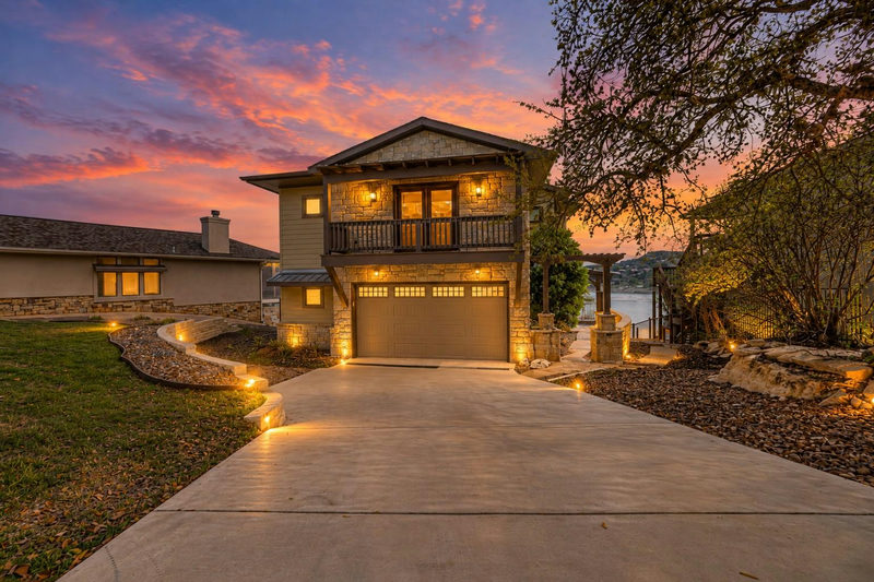 2550 Colleen Dr — exterior