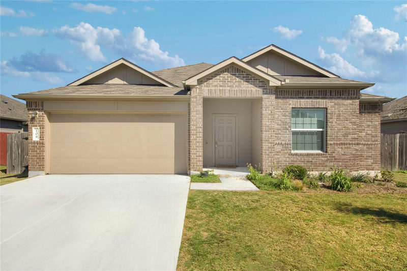 108 Red Buckeye St — exterior