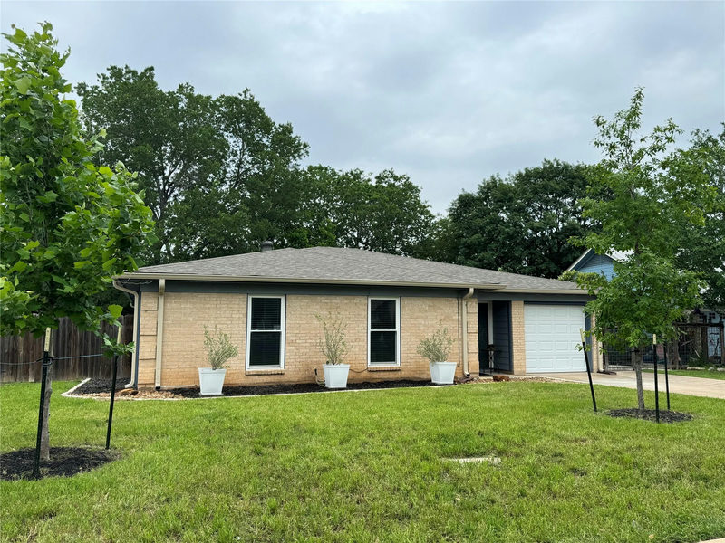 504 Heartwood Dr — exterior