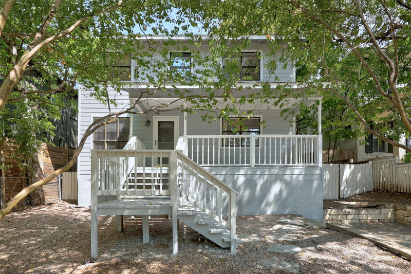 2102 E 8th St — exterior