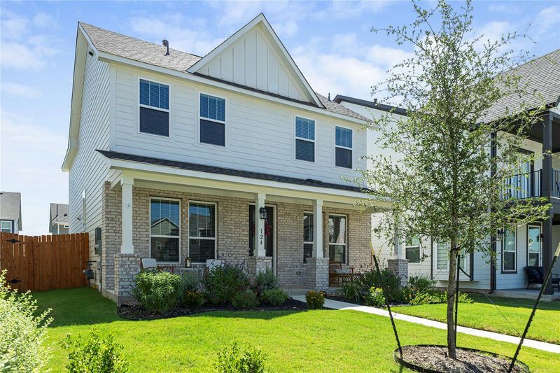 124 Barret Dr — exterior