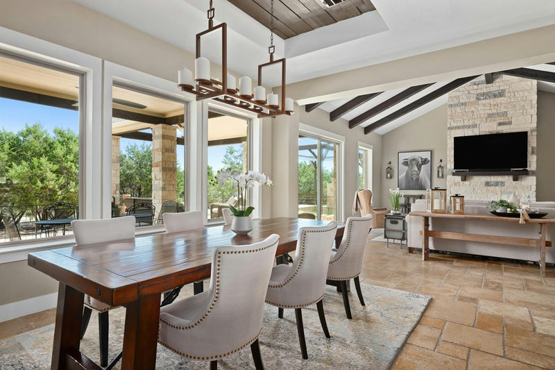 1001 La Cantera — exterior