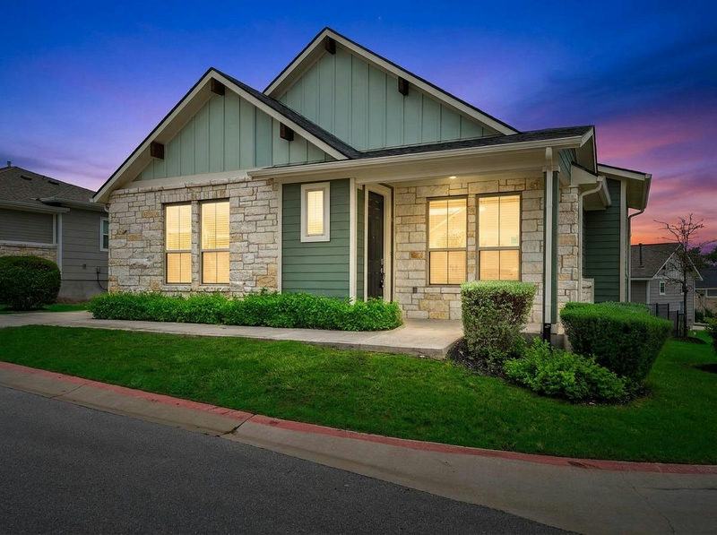 131 Ace Ln #101 — exterior